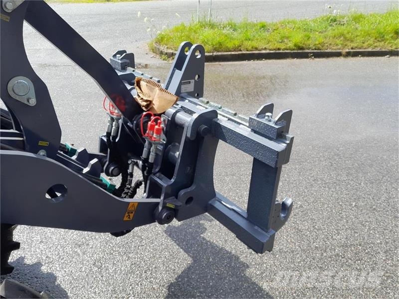  FK Machinery 3 PUNKTS OPHÆNG Ďalšie komponenty
