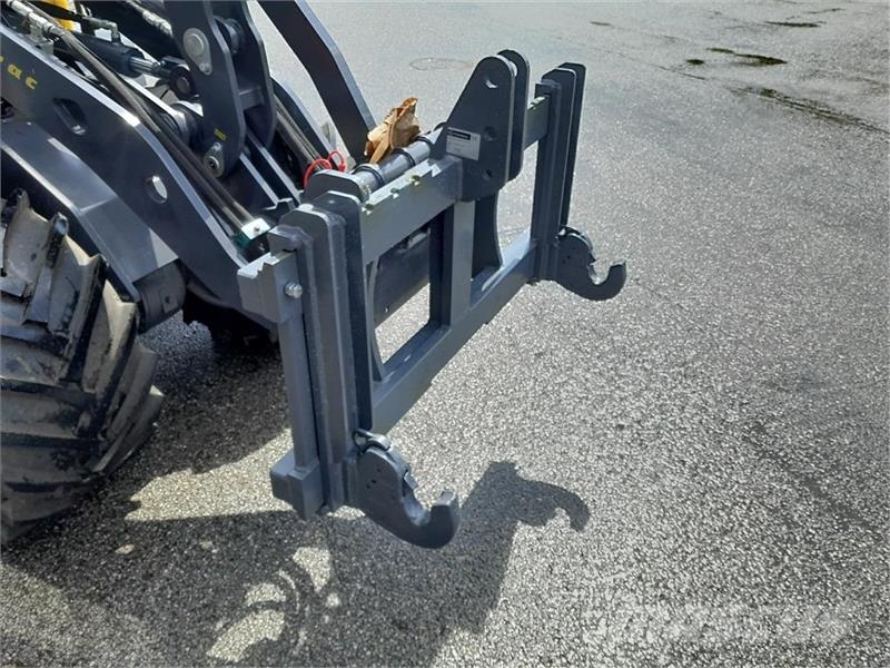  FK Machinery 3 PUNKTS OPHÆNG Ďalšie komponenty