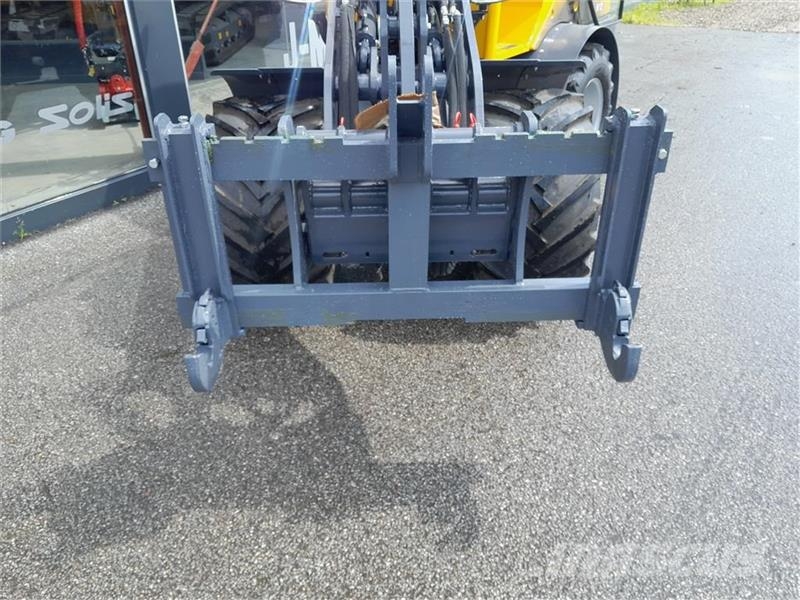  FK Machinery 3 PUNKTS OPHÆNG Ďalšie komponenty