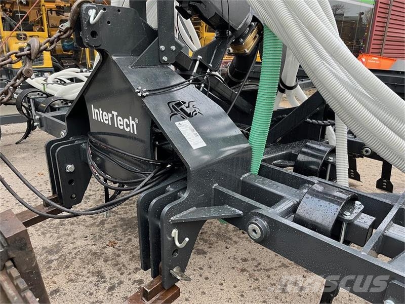 Inter-Tech Fabriksny 7.50 m. tandnedfælder Tanques para abono líquido