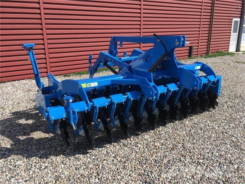 Inter-Tech J-Maskiner 300 Disc Kiekkomultaimet ja lautasäkeet