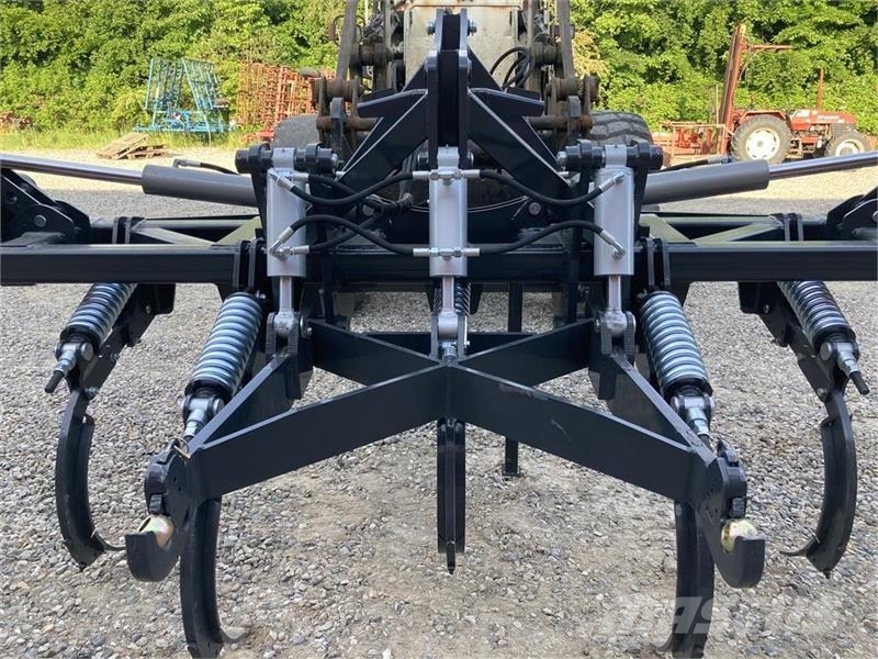 - - - J-Maskiner dybdeharveforsats 6 m. Harrows