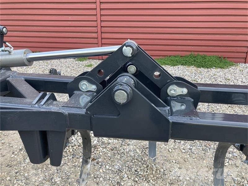  - - - J-Maskiner dybdeharveforsats 6 m. Harrows