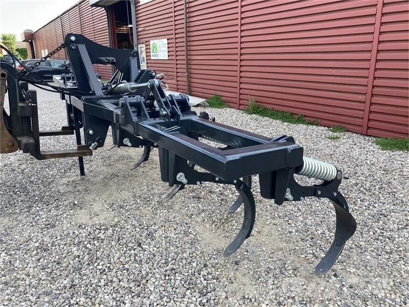  - - - J-Maskiner dybdeharveforsats 6 m. Harrows
