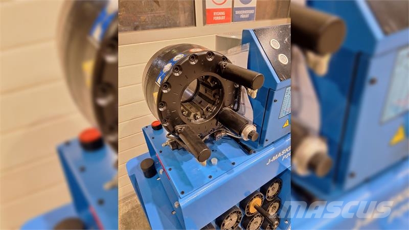 J-Maskiner Hydraulik presser Apūdeņošanas sistēmas