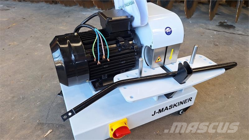 J-Maskiner Hydraulik presser Apūdeņošanas sistēmas