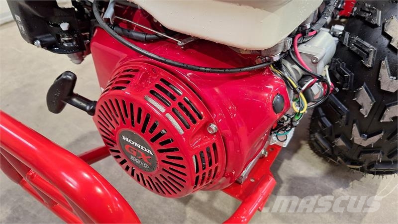 Mole 2 hjulet traktor honda 13 hk Kompakt traktorok