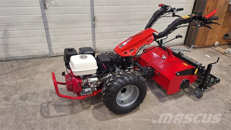 Mole 2 hjulet traktor honda 13 hk Kompakt traktorok