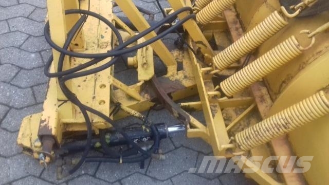  - - - 2.5 MTR 推雪机