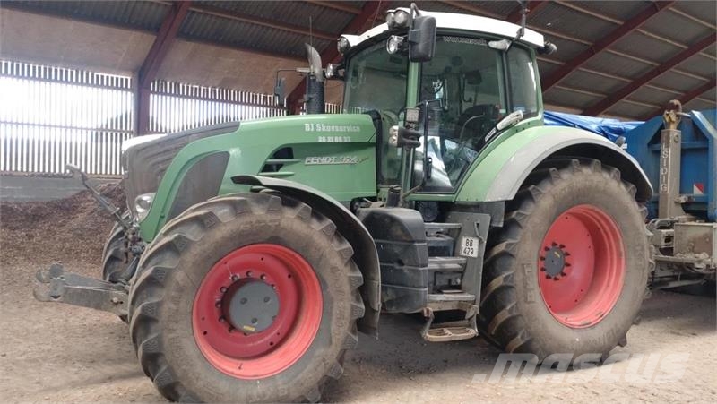 Fendt 924 VARIO Tractors