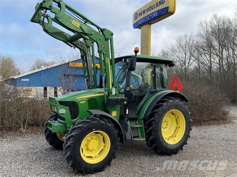 John Deere 5070M Traktorok