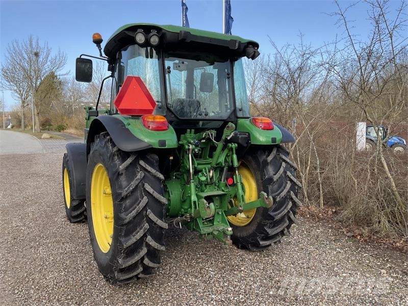 John Deere 5070M Traktorok