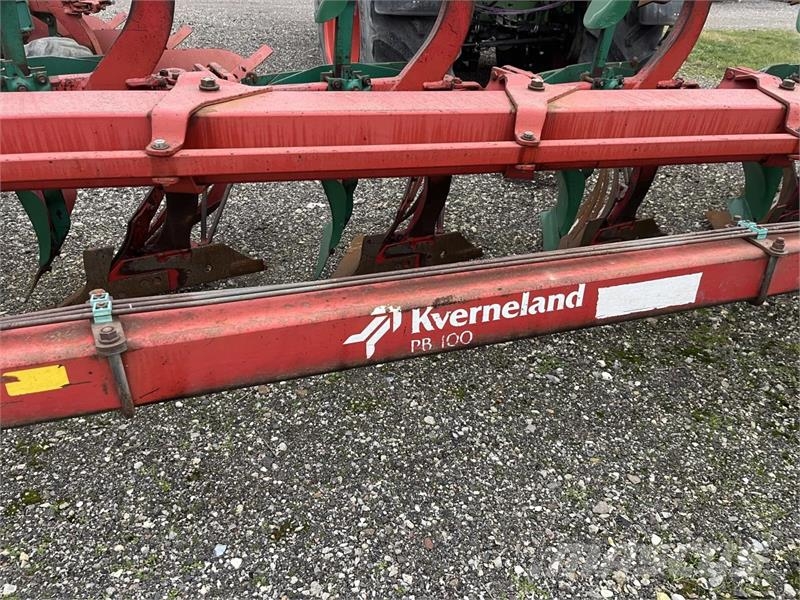 Kverneland 7 FURET PB 100 VARIO Oboustranné pluhy