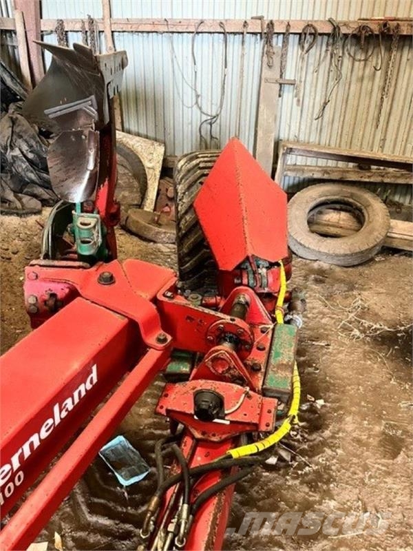 Kverneland PB 100 7 FURET Reversible ploughs