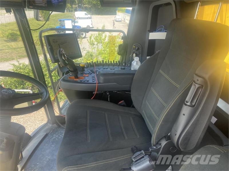 New Holland 10.90 ST5 EU 14,5 Moissonneuse batteuse