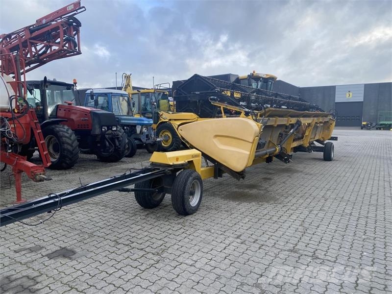 New Holland 30 FOD VARIFEED رؤوس الحصادات الدراسات