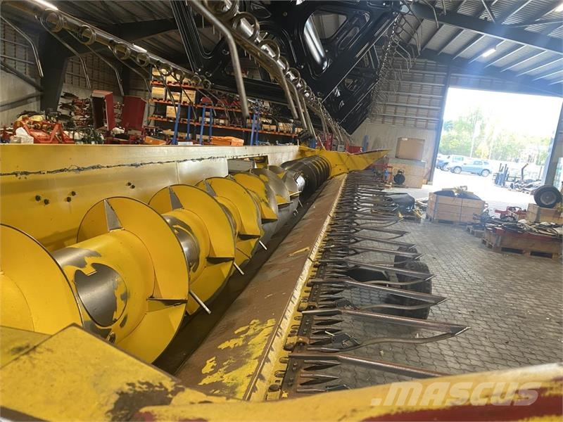 New Holland 30 FOD VARIFEED رؤوس الحصادات الدراسات