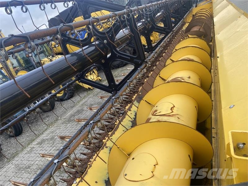 New Holland 30 FOD VARIFEED رؤوس الحصادات الدراسات