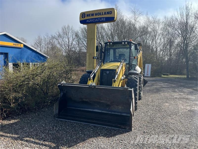 New Holland B115D TC SS 4 WD Tractopelle