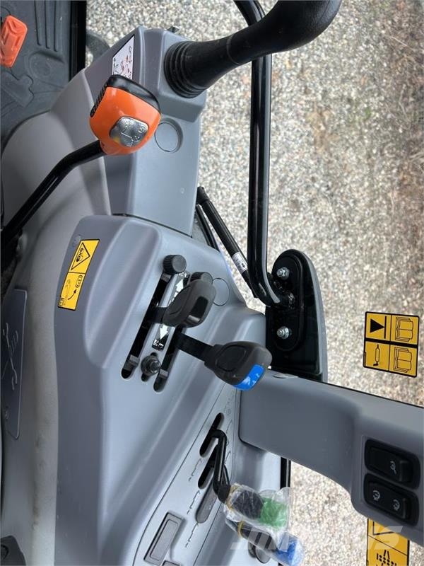 New Holland BOOMER 55 HST ST V Traktorer