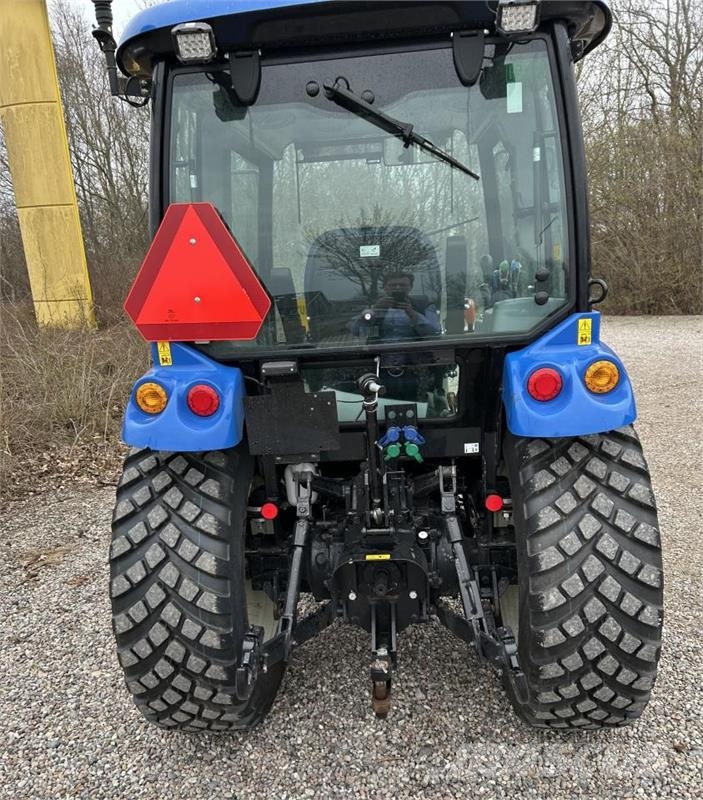 New Holland BOOMER 55 HST ST V Traktorer