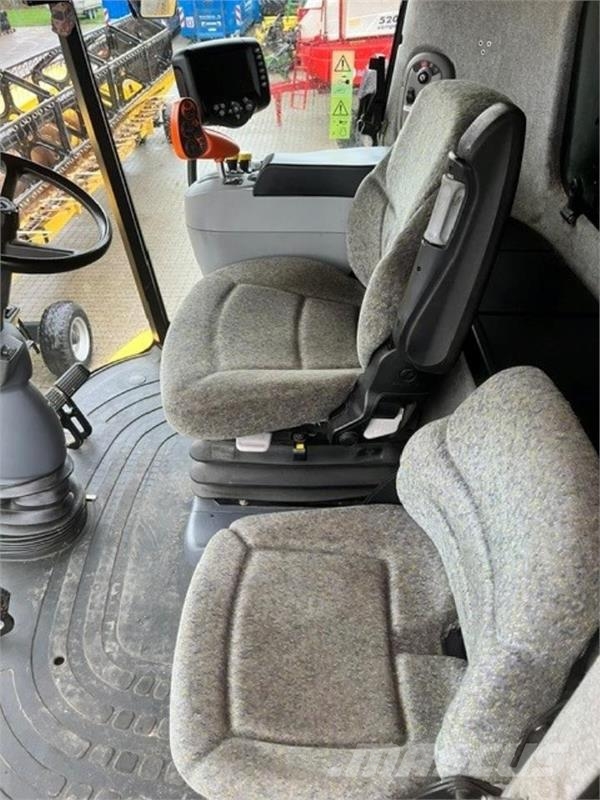 New Holland CR 9080 SLH 聯合收穫機