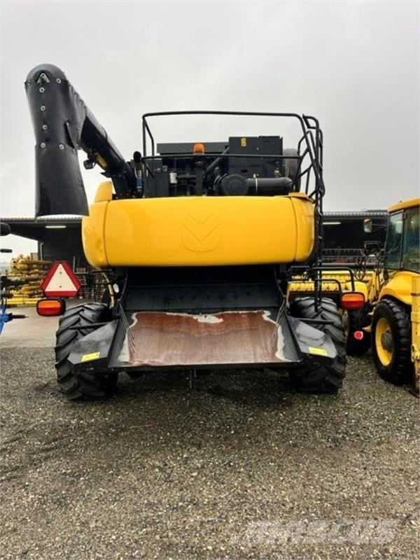 New Holland CR 9080 SLH 聯合收穫機