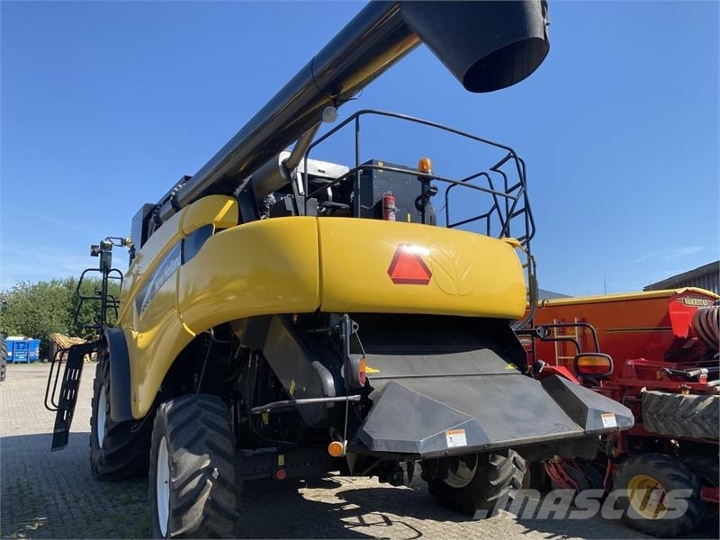 New Holland CR 980 حصادات