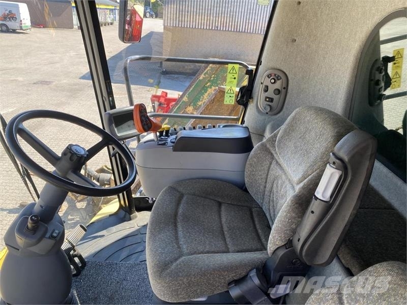 New Holland CR 980 حصادات