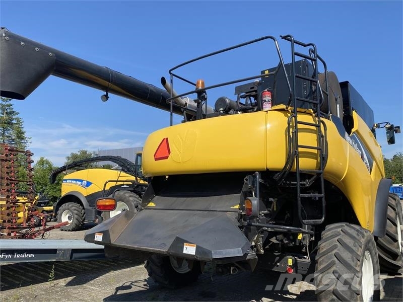 New Holland CR 980 حصادات