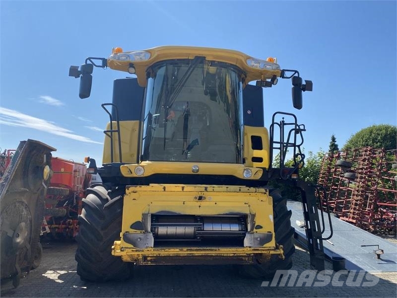 New Holland CR 980 حصادات