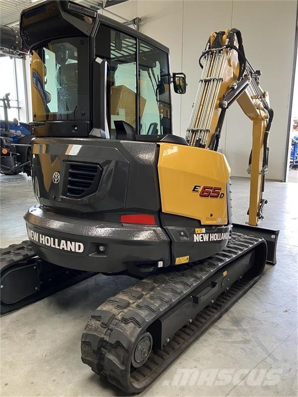 New Holland E65D 小型挖掘机