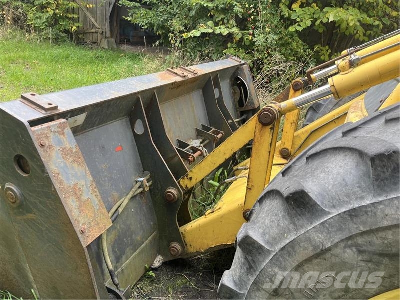 New Holland LB 115 PS Экскаваторы-погрузчики