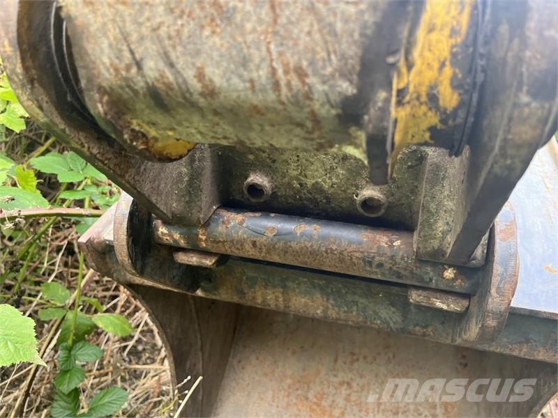 New Holland LB 115 PS Экскаваторы-погрузчики