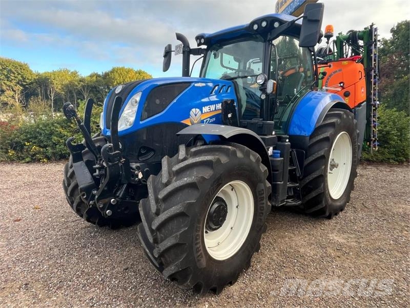 New Holland T7.225 AC STAGE V Traktorok