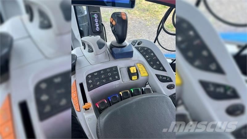 New Holland T7.230 AC Traktori
