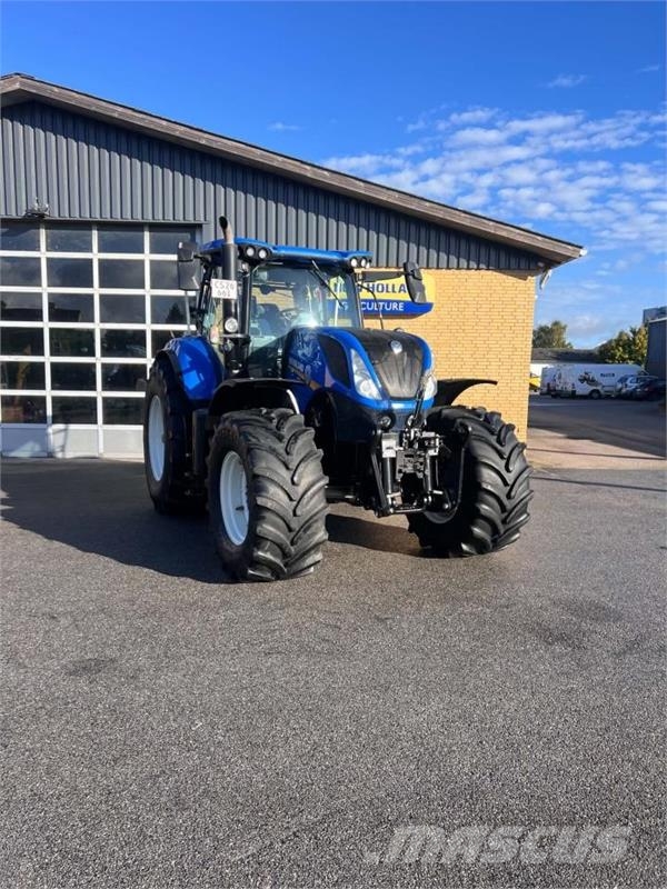 New Holland T7.270 AC STAGE V Traktori