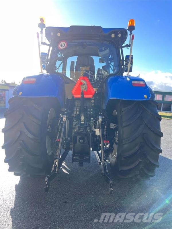 New Holland T7.270 AC STAGE V Traktori