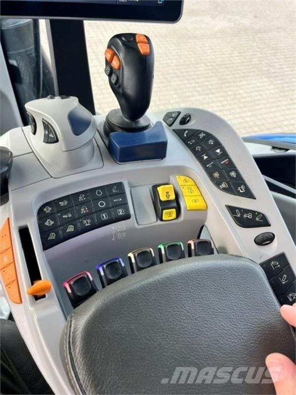 New Holland T7.300 Auto Command Traktorer