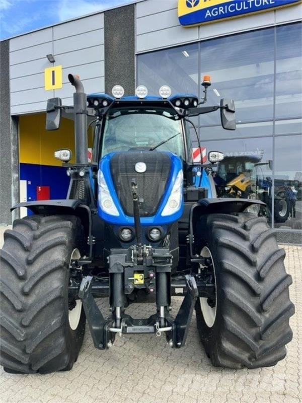 New Holland T7.300 Auto Command Traktorer