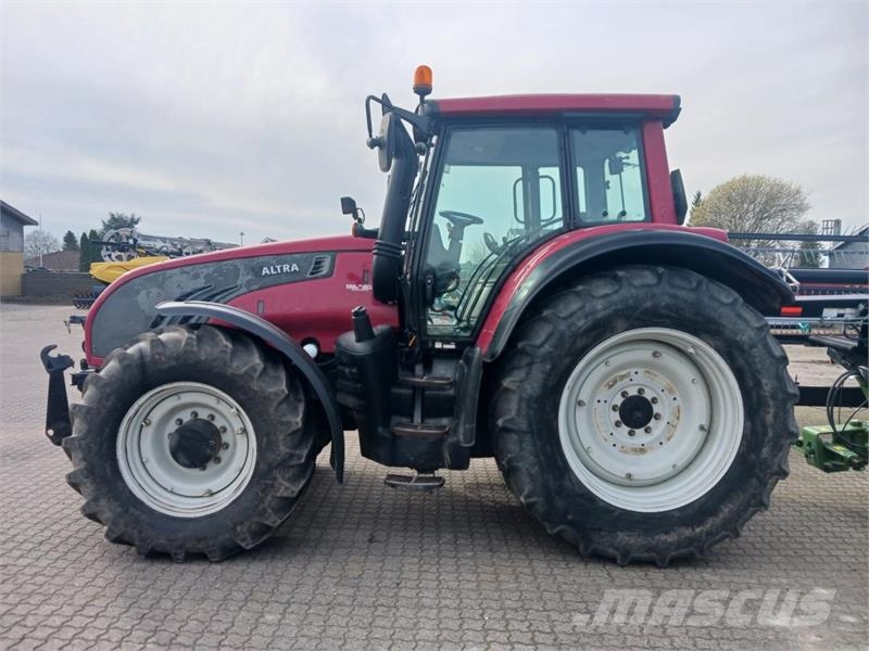 Valtra T202 Tractores