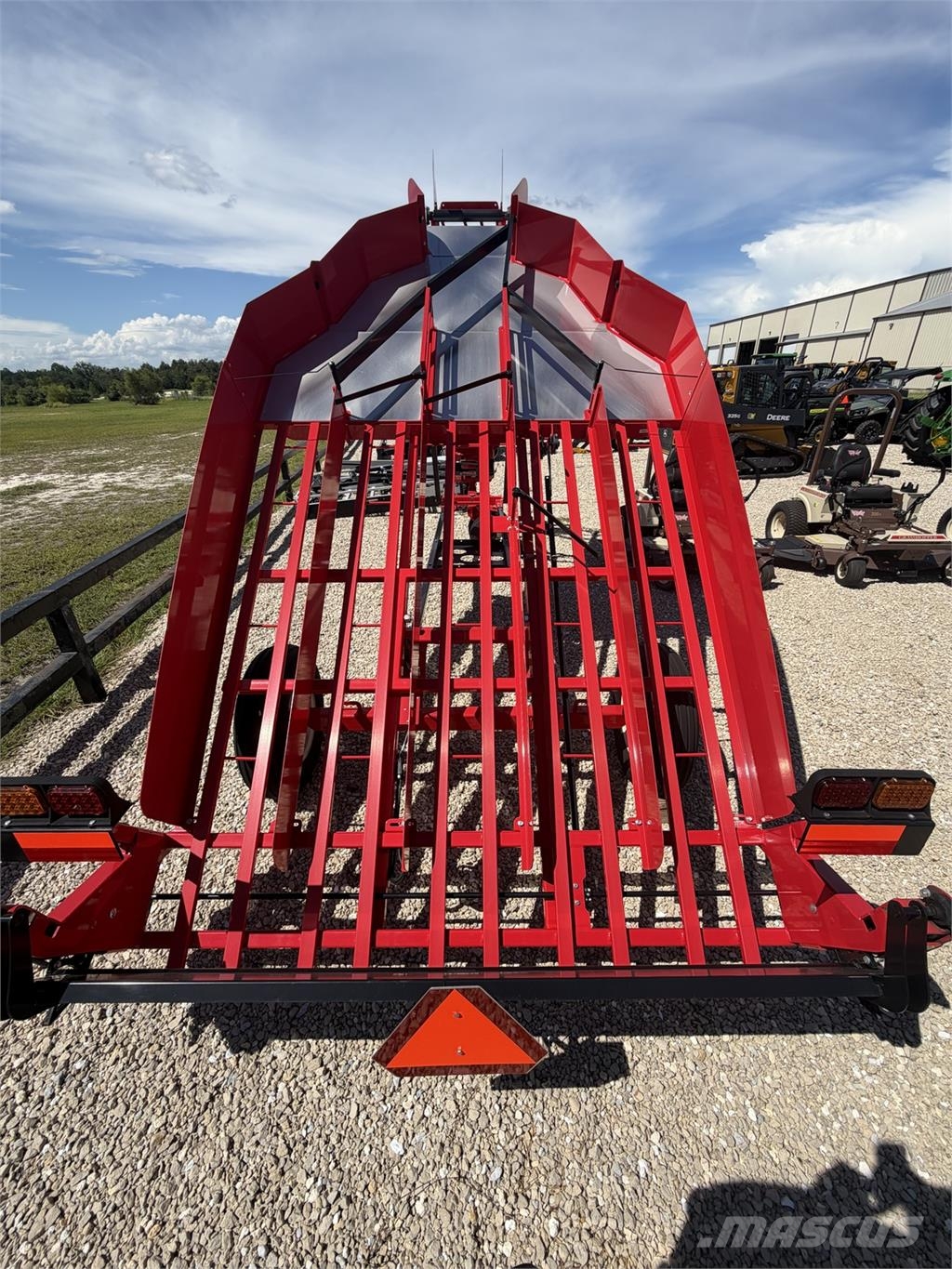 AE15 Accumulator, KN615 Tie Grabber & SQ102 Squeez Rundbalspressar