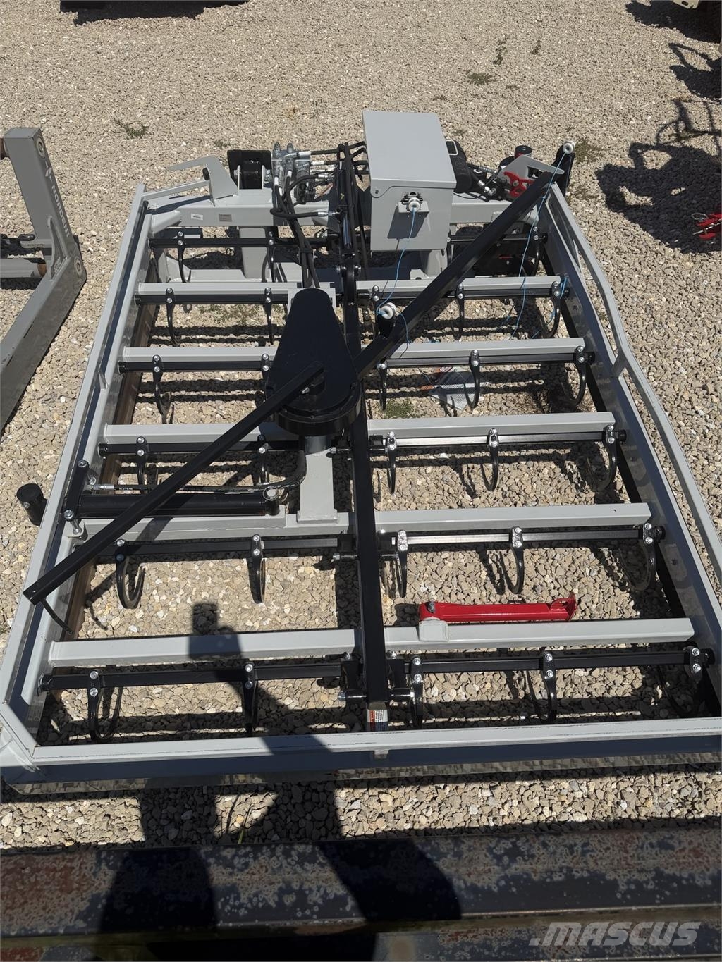 AE15 Accumulator, KN615 Tie Grabber & SQ102 Squeez Rundbalspressar