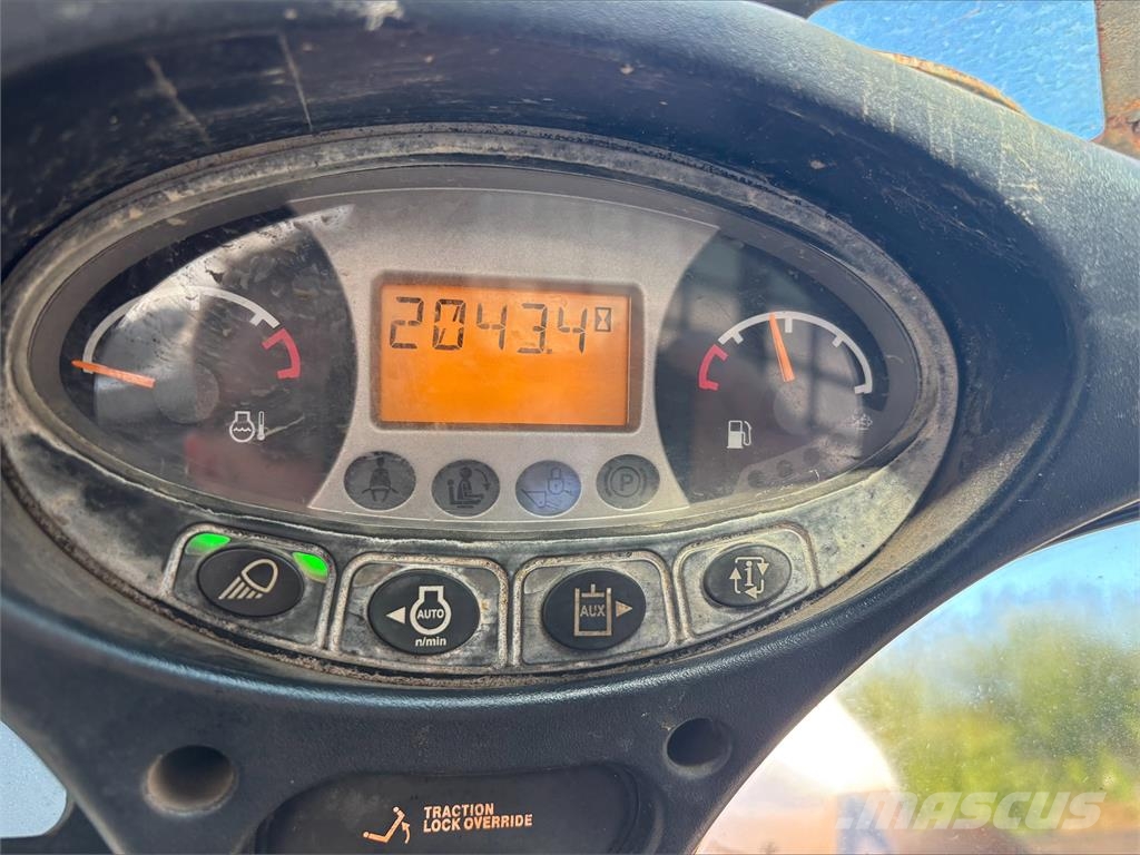 Bobcat S570 لوادر انزلاقية التوجيه