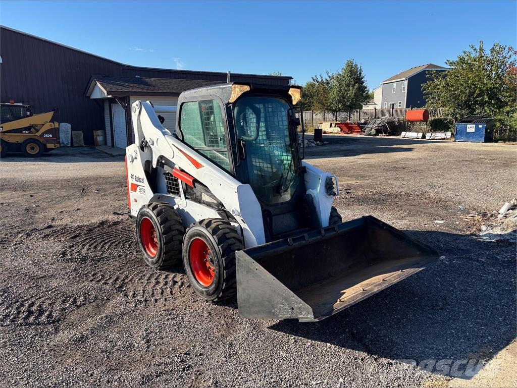 Bobcat S570 لوادر انزلاقية التوجيه