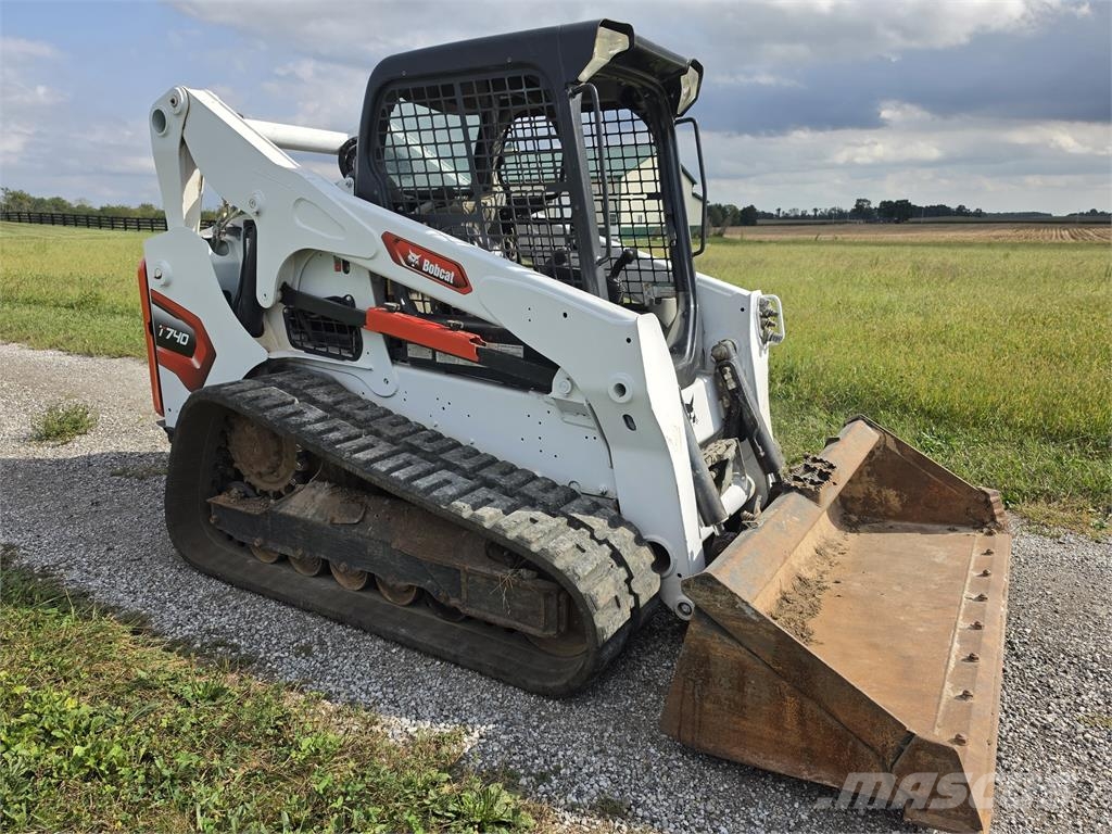 Bobcat T740 Väikelaadurid