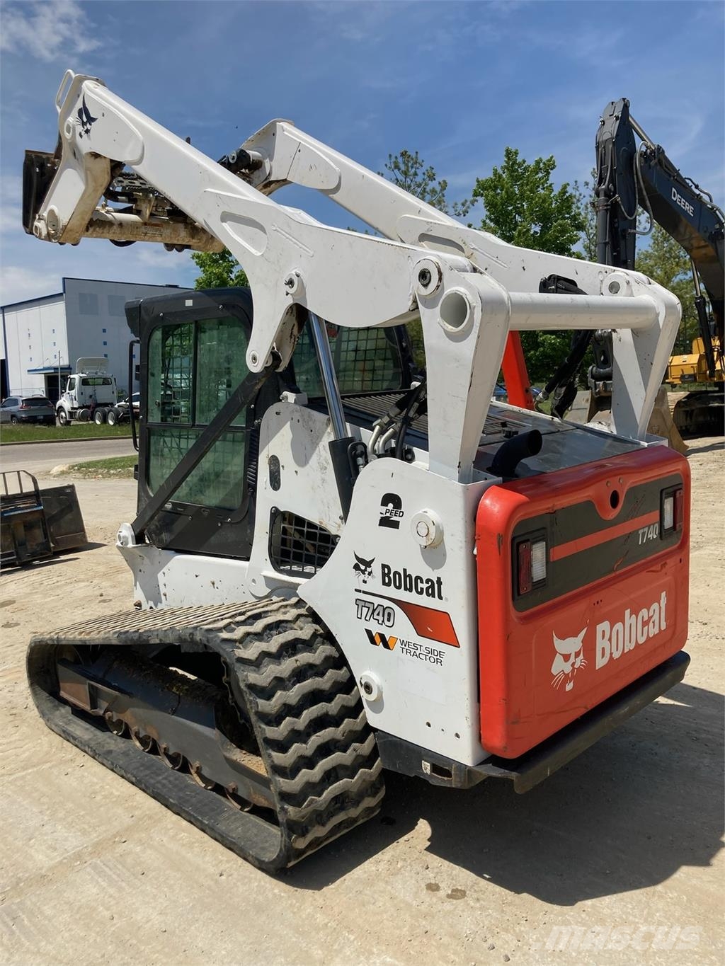Bobcat T740 小型装载机