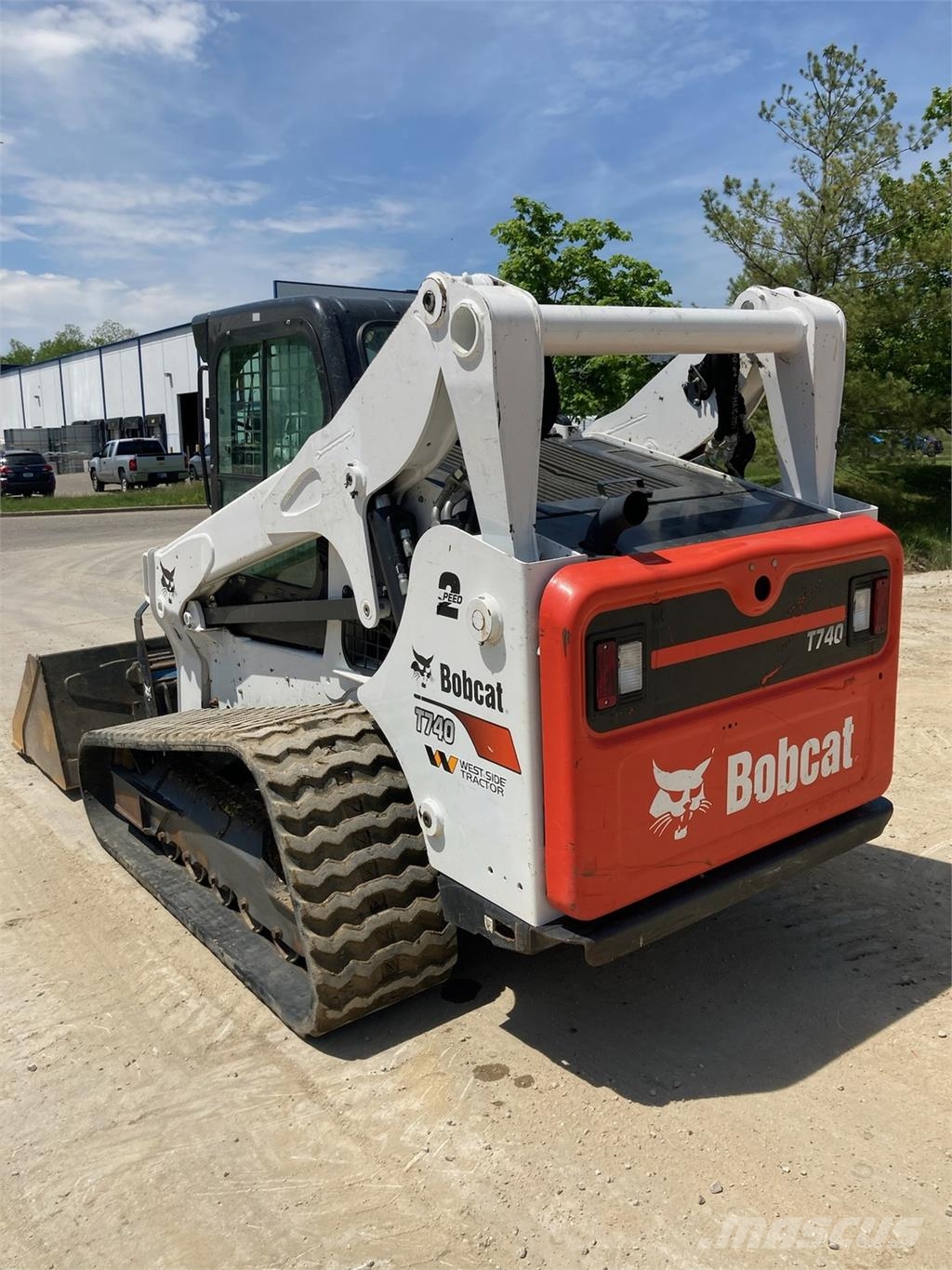 Bobcat T740 小型装载机