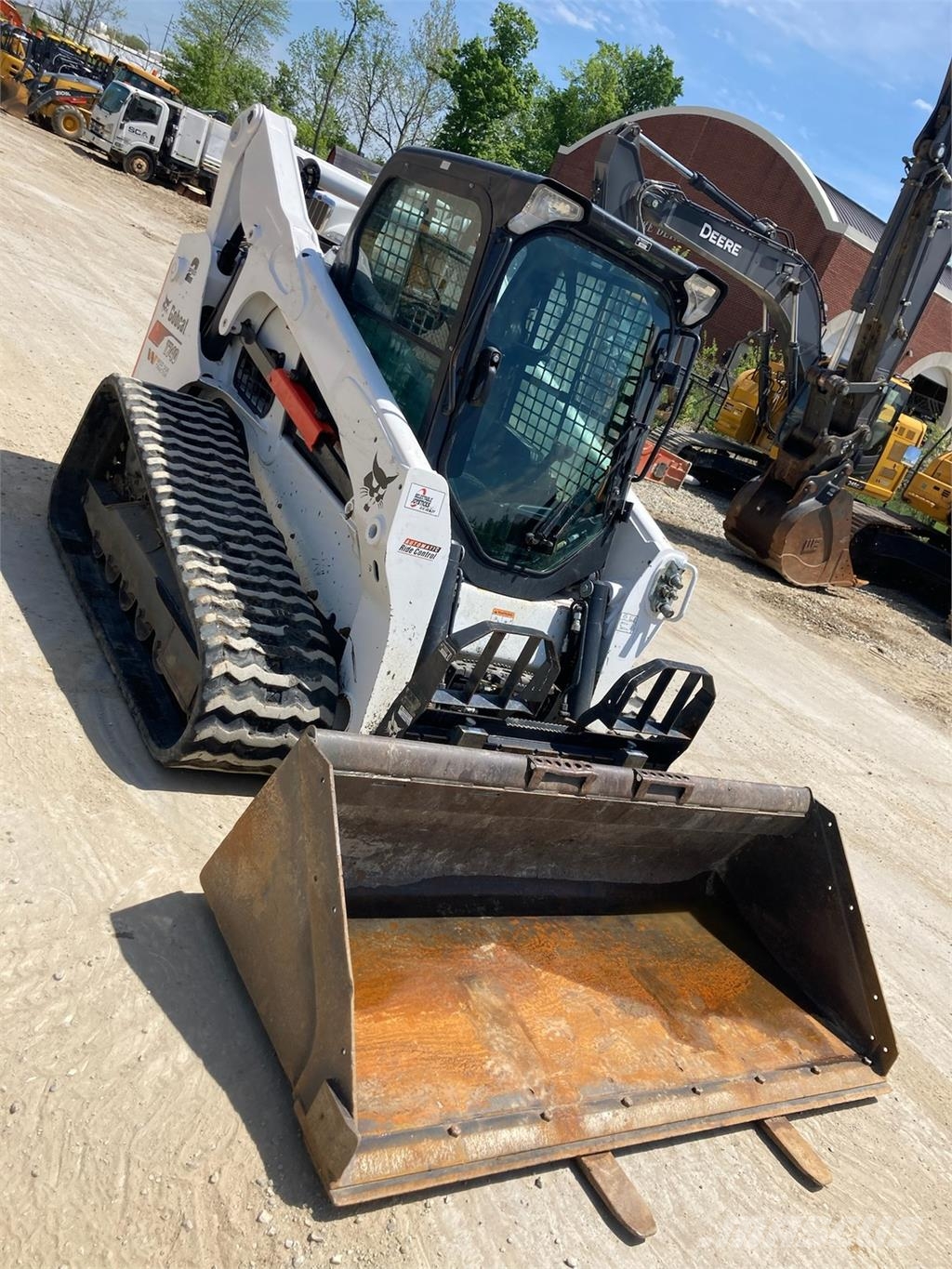 Bobcat T740 小型装载机