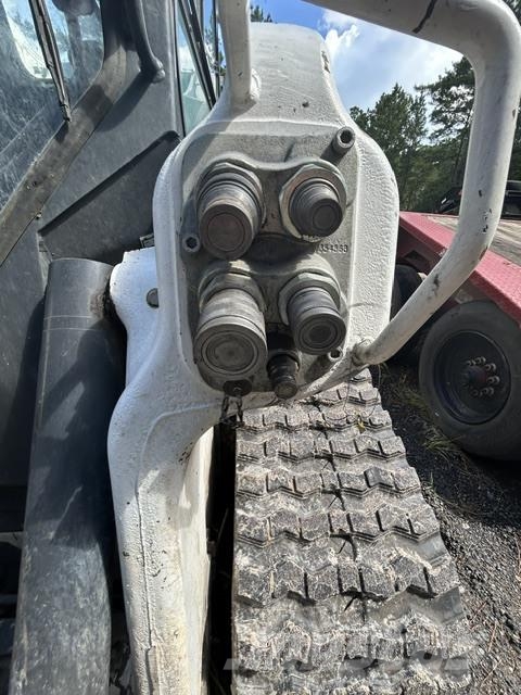 Bobcat T86 لوادر انزلاقية التوجيه